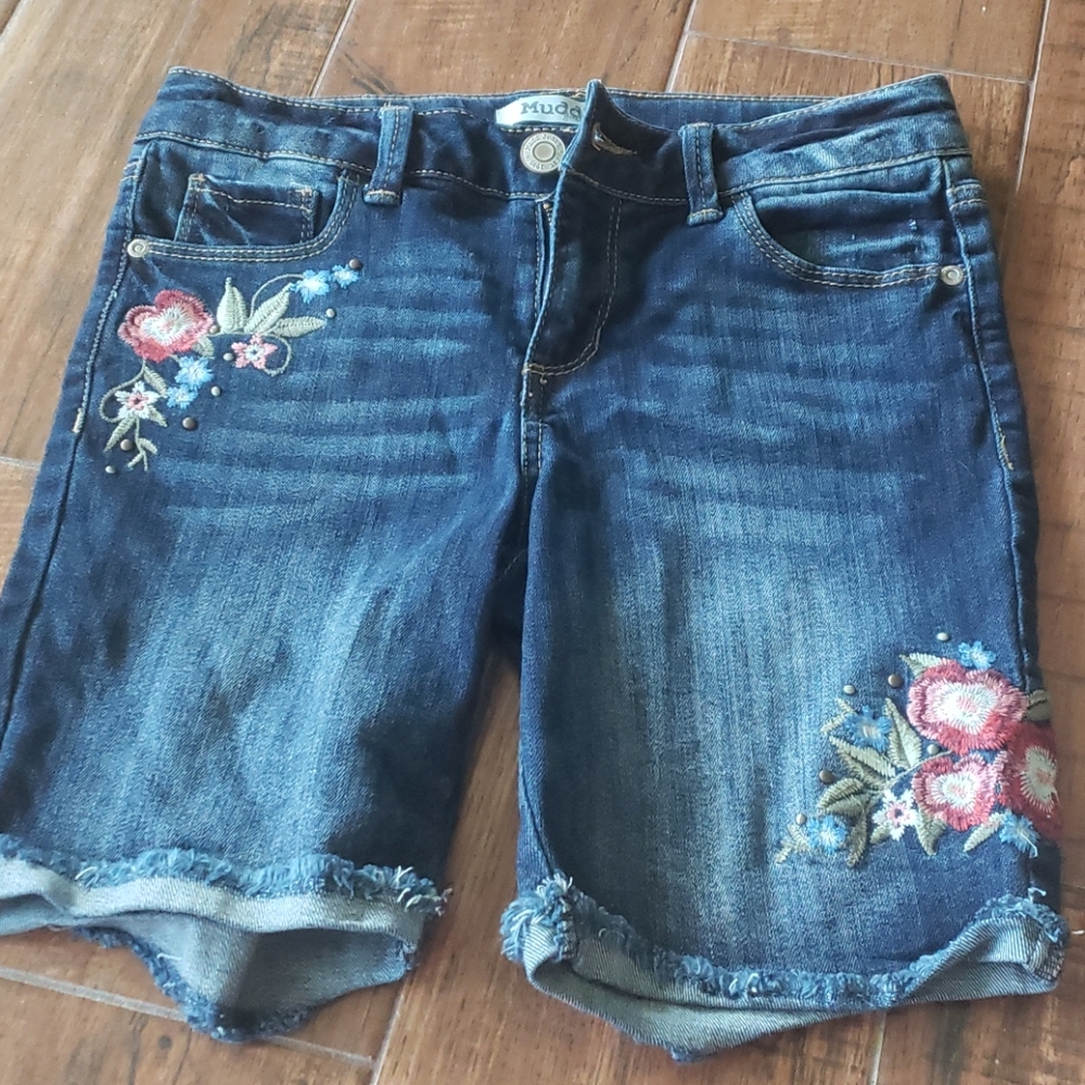 Girls size 12 mudd shorts